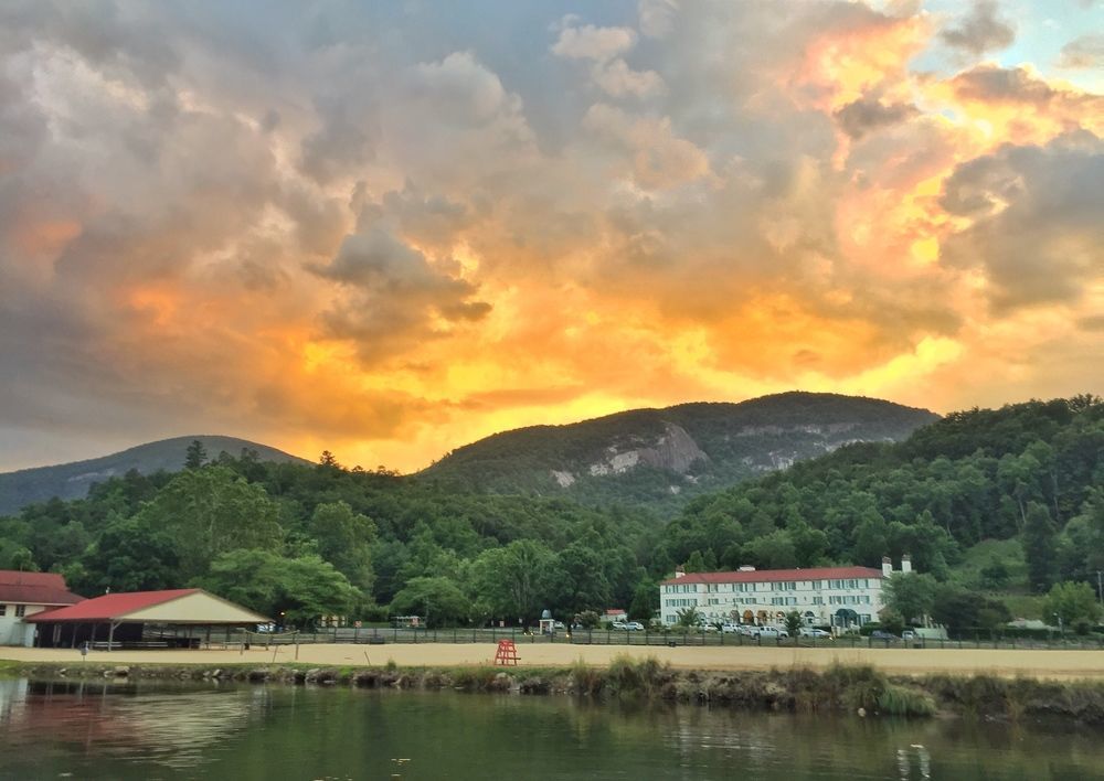 The 1927 Lake Lure Inn And Spa מראה חיצוני תמונה